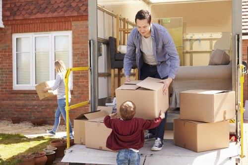 Removal truck hire service for homes and businesses in Hounslow