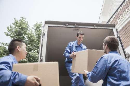 Local moving help covering Hounslow and nearby West London areas